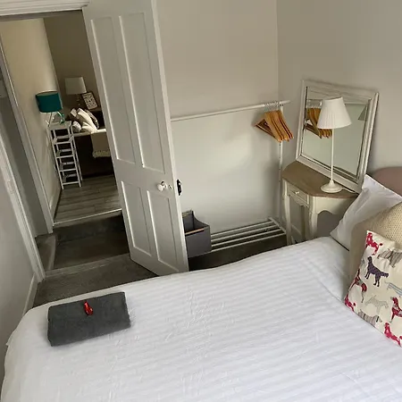 Апартаменты Stamford - Entire Flat Экстерьер фото