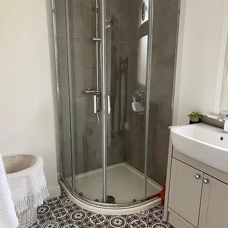 Апартаменты Stamford - Entire Flat Экстерьер фото