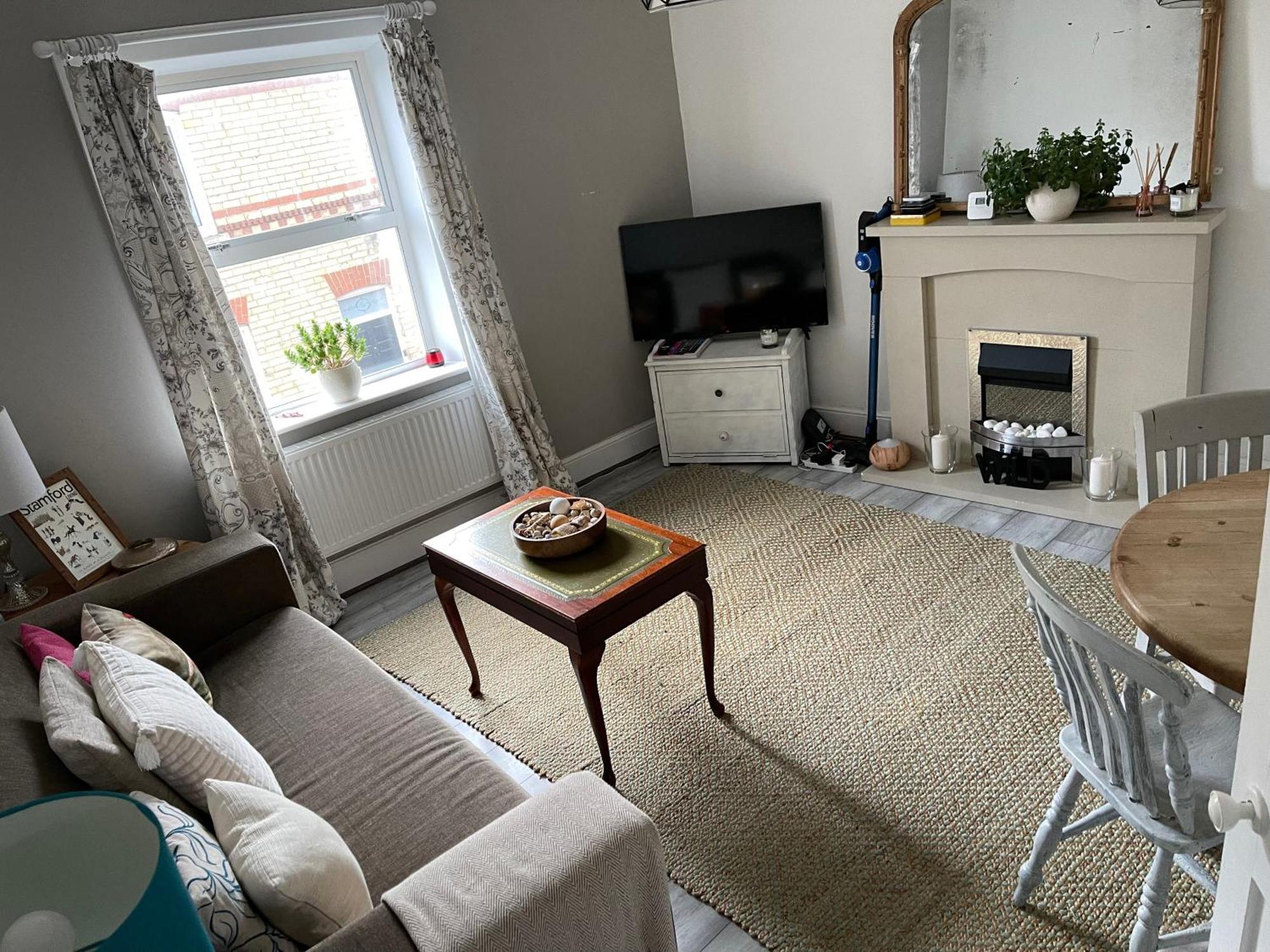 - Entire Flat Apartment Stamford